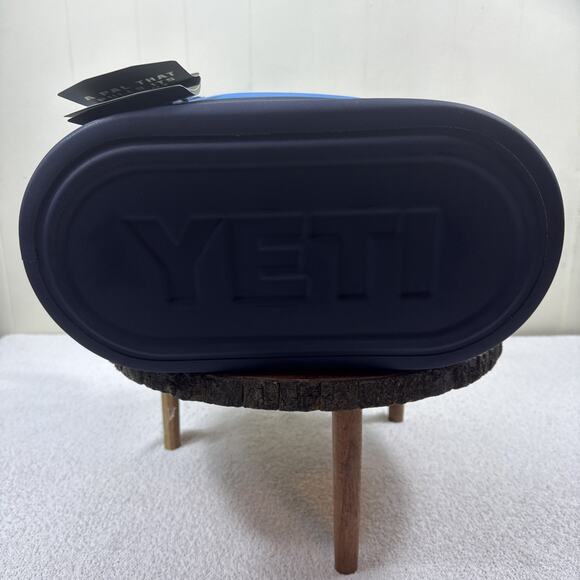 Yeti Camino 20 Carryall Big Wave Blue New With Tags! - Picture 2 of 8